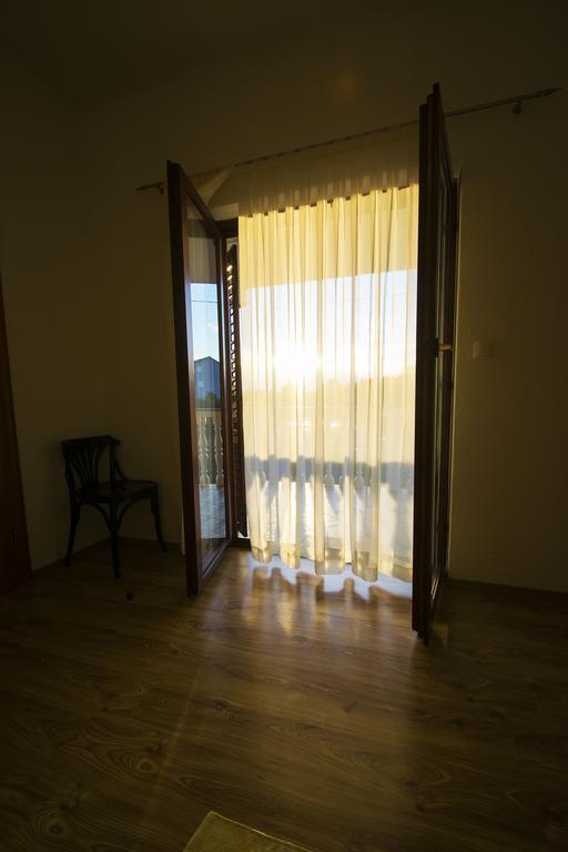 Apartments Zile Starigrad Paklenica Rom bilde