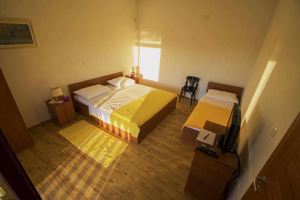 Apartments Zile Starigrad Paklenica Rom bilde