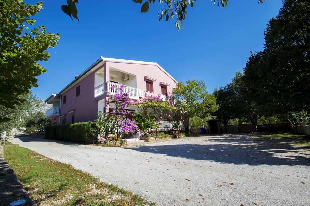 Apartments Zile Starigrad Paklenica Eksteriør bilde