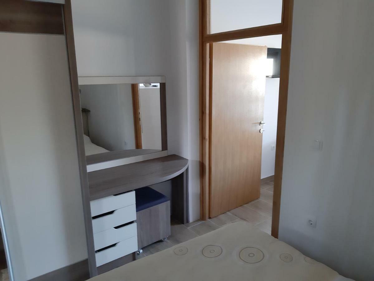 Apartments Zile Starigrad Paklenica Eksteriør bilde