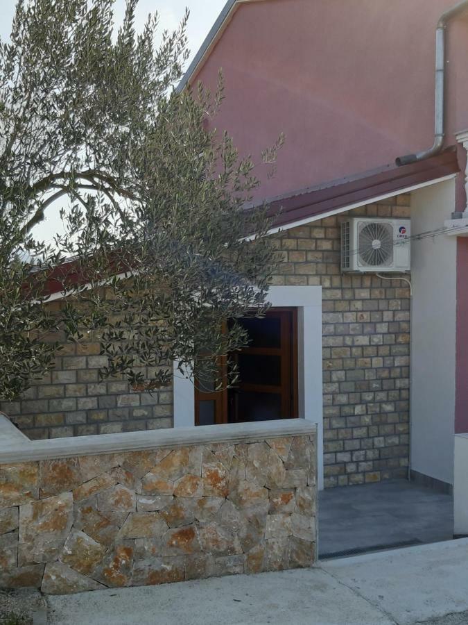 Apartments Zile Starigrad Paklenica Eksteriør bilde